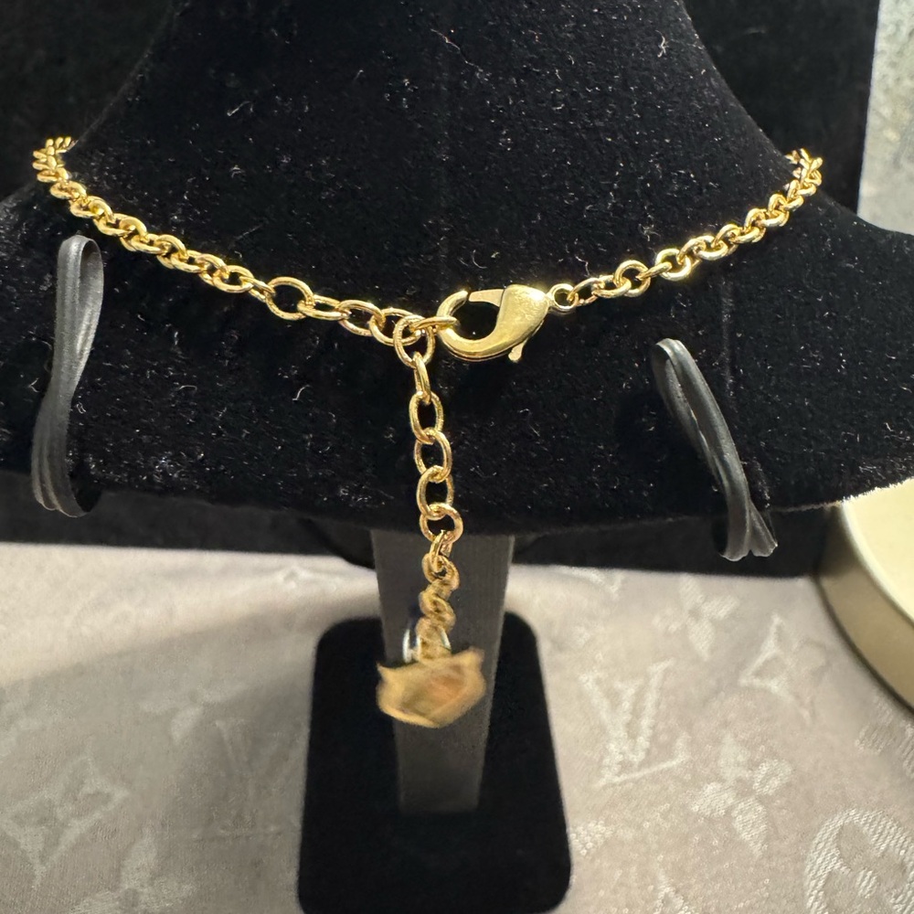 Gucci Marmont GG Gold Necklace with Blue and White Accents - Picture 3 of 5